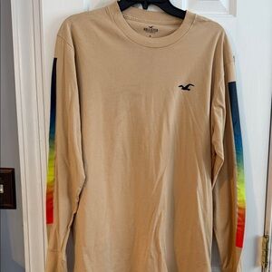 NWT Hollister Men's Tan Long Sleeve Shirt with Multicolor Sleeves Size Medium